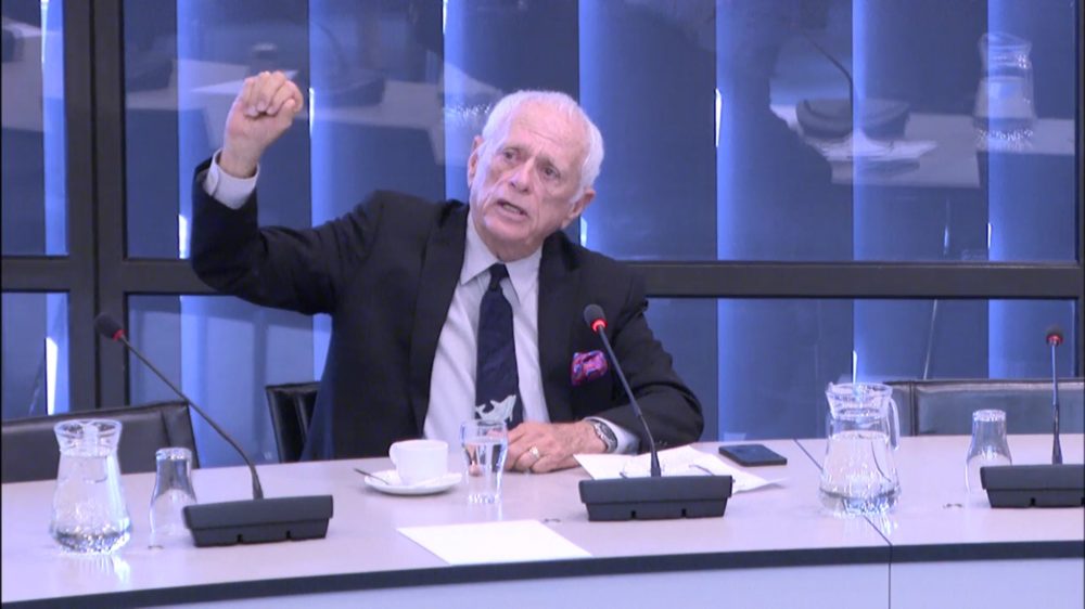 Ric O'Barry addresses the Dutch Parliament on the issue of keeping dolphins and other whales in captivity
