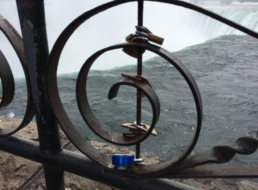 Love locks Niagara Falls, Ontario